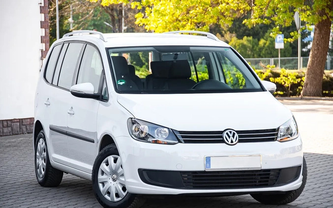 Volkswagen Touran cena 32900 przebieg: 204000, rok produkcji 2013 z Dobra małe 631